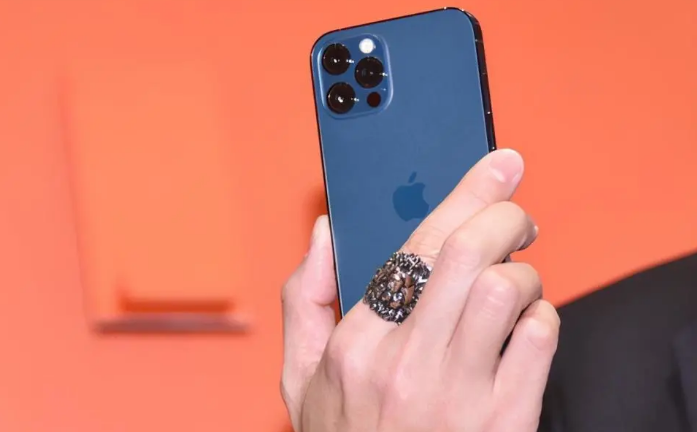 湖州苹果手机维修分享iPhone12系列重启方法教程 